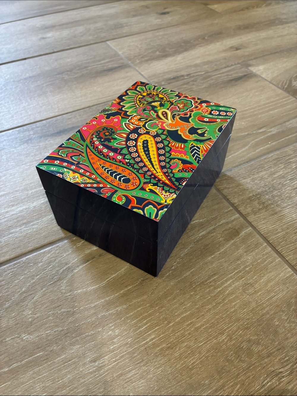 Vera Bradley  Paisley Wood Box with Mirror